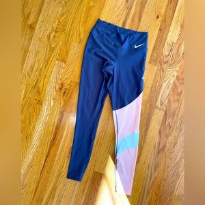Nike brand new athletic leggings